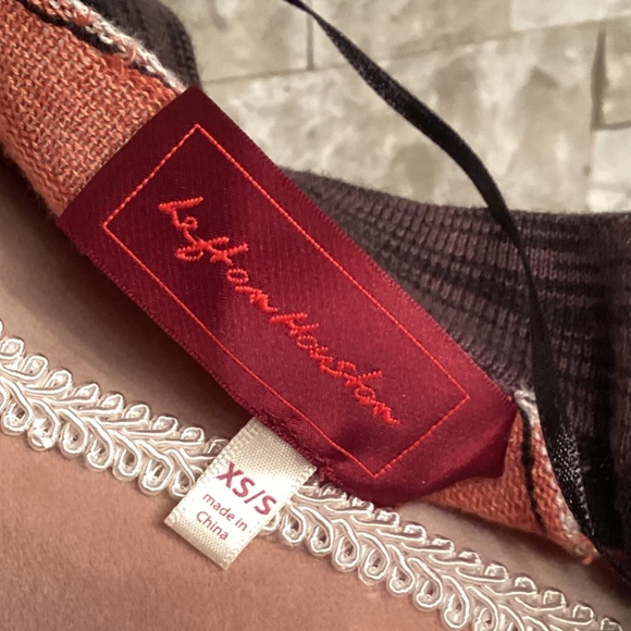 Left on Houston Color-Blocking Sweater - Picture 11 of 11